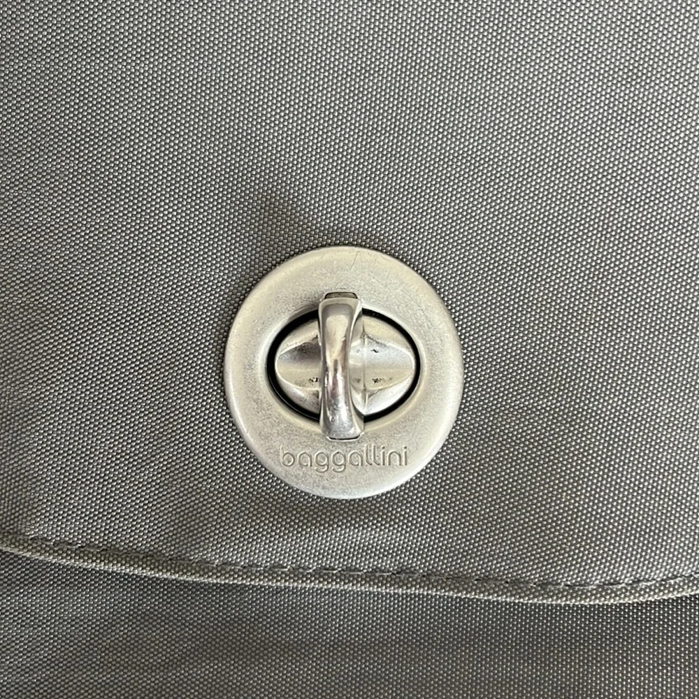 Baggallini Monaco Convertible Crossbody/Clutch Bag